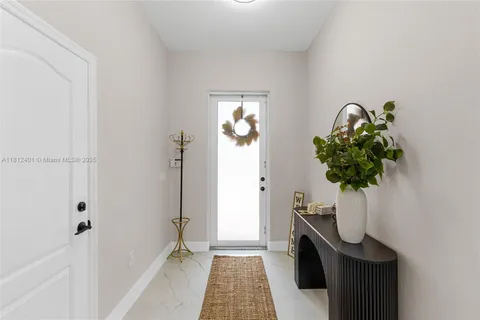 8887 NW 139th Ter, Miami Lakes FL 33018