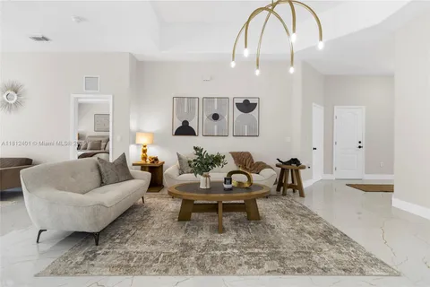 8887 NW 139th Ter, Miami Lakes FL 33018