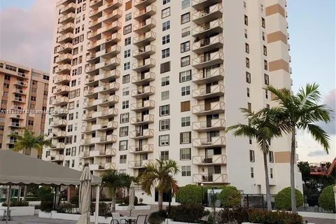 1865 S Ocean Dr # 10D, Hallandale Beach FL 33009