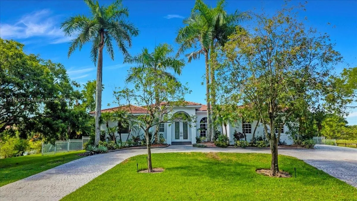 16650 SW 67th Pl, Southwest Ranches FL 33331