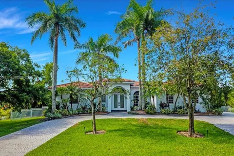 16650 SW 67th Pl, Southwest Ranches FL 33331