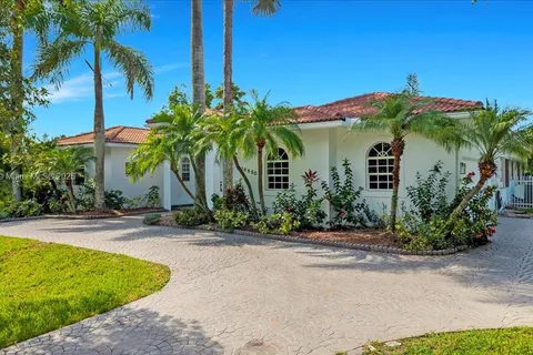 16650 SW 67th Pl, Southwest Ranches FL 33331