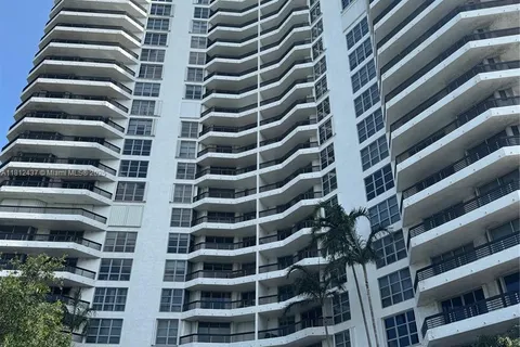 3530 Mystic Pointe Dr # 601, Aventura FL 33180