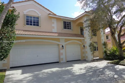 991 Crestview Cir, Weston FL 33327