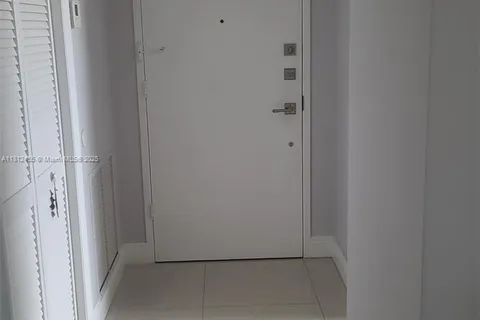 4330 Hillcrest Dr # 619, Hollywood FL 33021