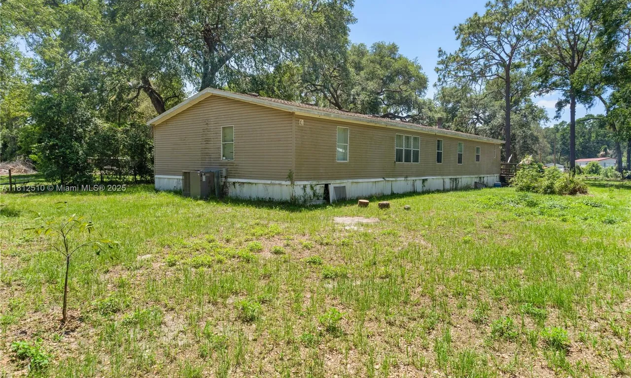 3906 Court St, Zephyrhills FL 33541