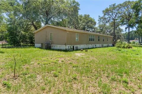 3906 Court St, Zephyrhills FL 33541