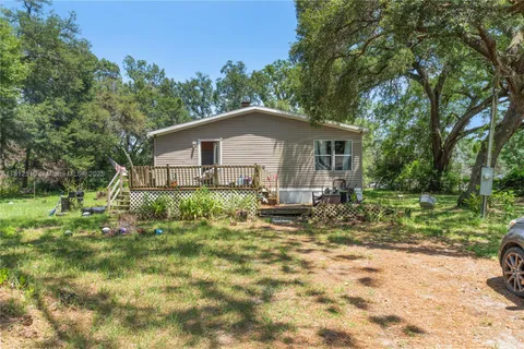 3906 Court St, Zephyrhills FL 33541