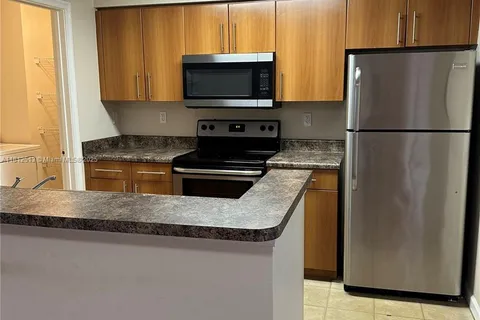 5840 W Sample Rd # 306, Coral Springs FL 33067