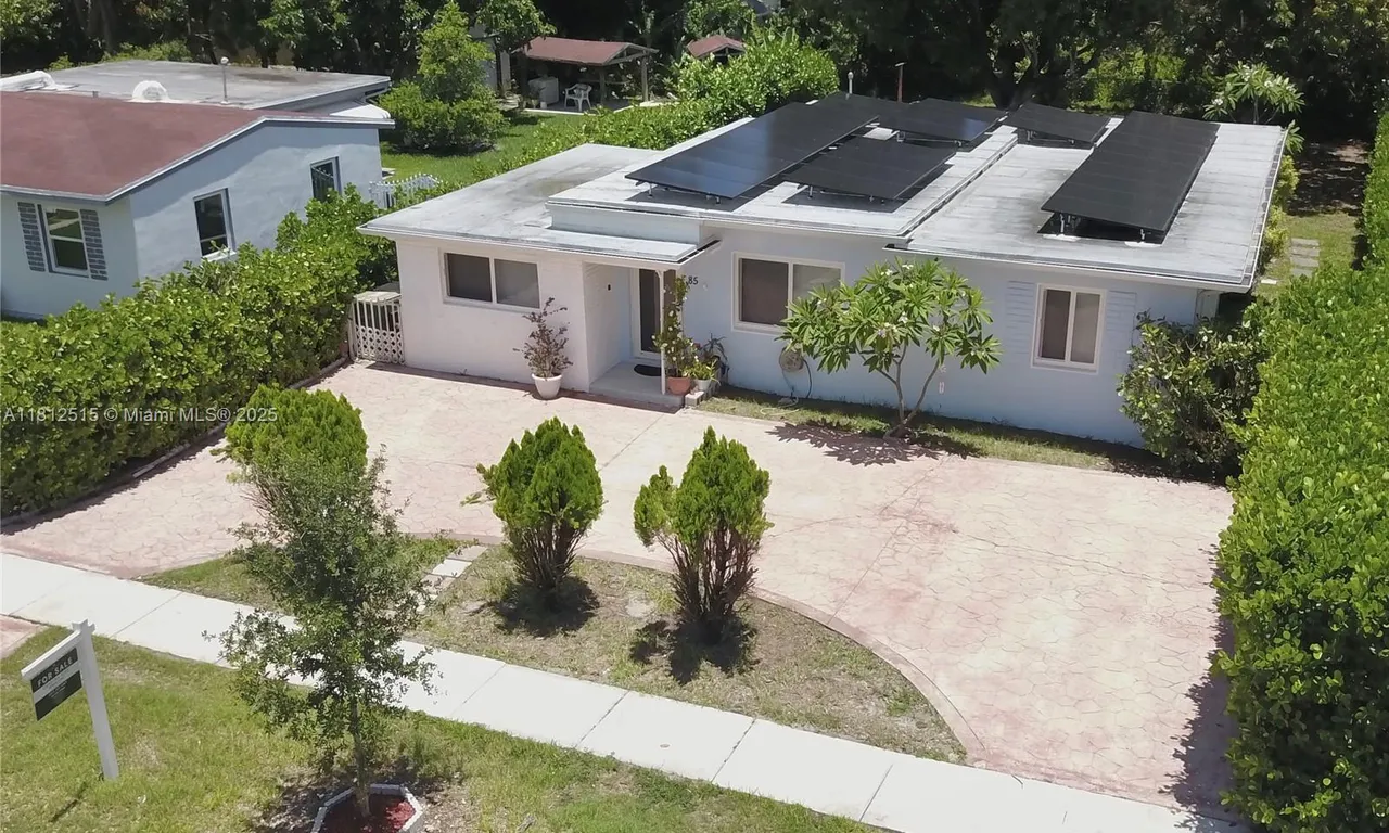 85 NW 126th St # 2, North Miami FL 33168