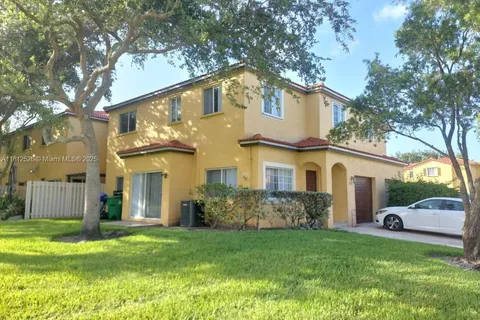 10161 SW 21st St, Miramar FL 33025