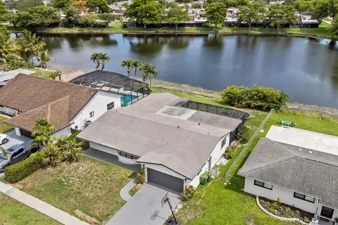 11000 NW 15th St, Pembroke Pines FL 33026
