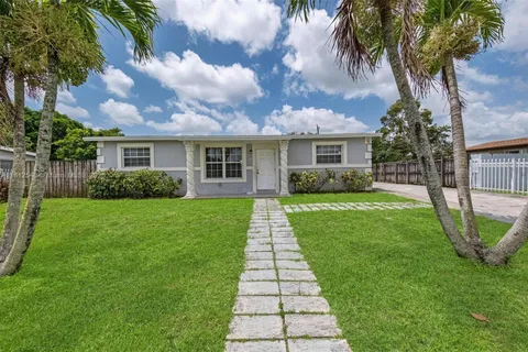 610 Snowden Dr, Lake Worth FL 33461