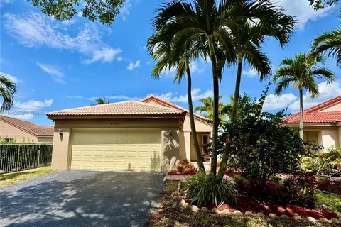 4481 Dogwood Cir # 4481, Weston FL 33331