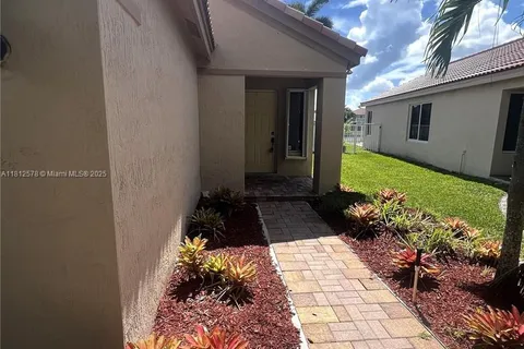 4481 Dogwood Cir # 4481, Weston FL 33331