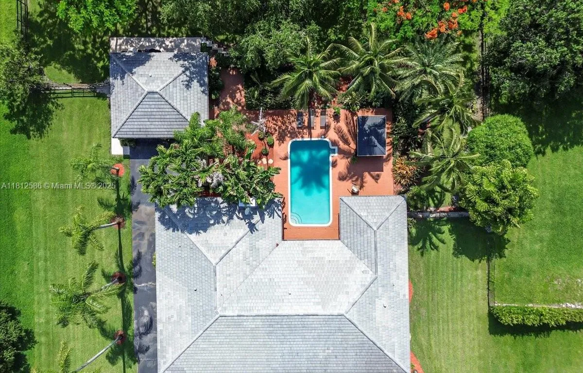 3030 SW 117th Ave, Davie FL 33330