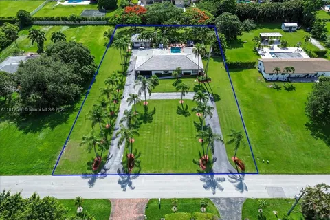 3030 SW 117th Ave, Davie FL 33330