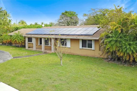 17501 SW 89th Ave, Palmetto Bay FL 33157