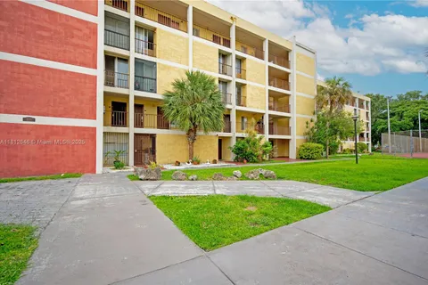 9210 Fontainebleau blvd # 505, Miami FL 33172