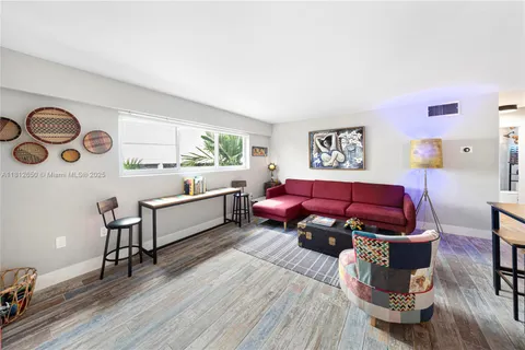 1614 West Ave # 306, Miami Beach FL 33139