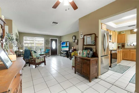 5714 NW 66th Ter, Tamarac FL 33321