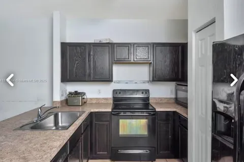 3546 NW 29th Ct, Lauderdale Lakes FL 33311