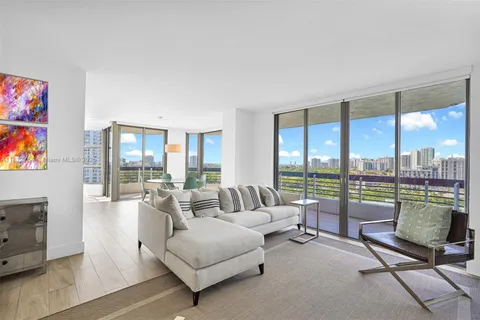 3530 Mystic Pointe Dr # 1206, Aventura FL 33180