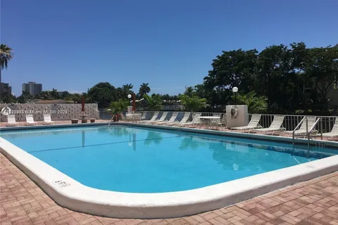 401 Golden Isles Dr # 1116, Hallandale Beach FL 33009