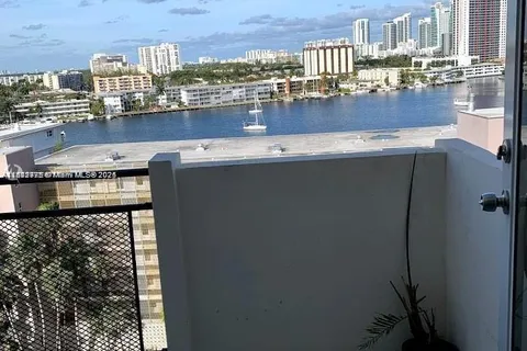 401 Golden Isles Dr # 1116, Hallandale Beach FL 33009