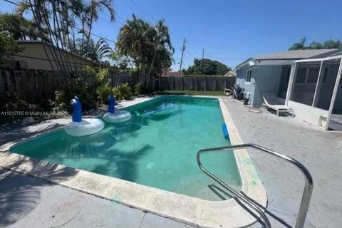 1601 SW 2nd Ave, Pompano Beach FL 33060