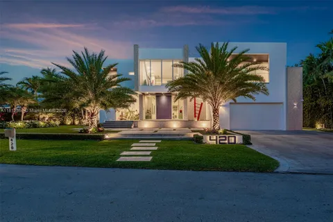 420 Island Dr, Key Biscayne FL 33149