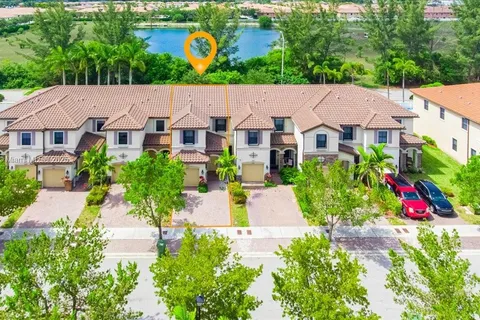 3420 W 92nd Pl, Hialeah FL 33018