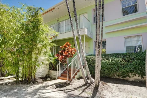 915 8th St # 109, Miami Beach FL 33139