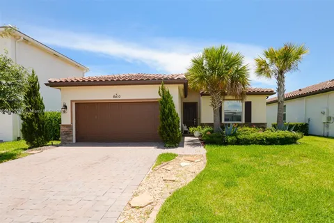 8410 NW Greenbank Cir, Port St. Lucie FL 34987