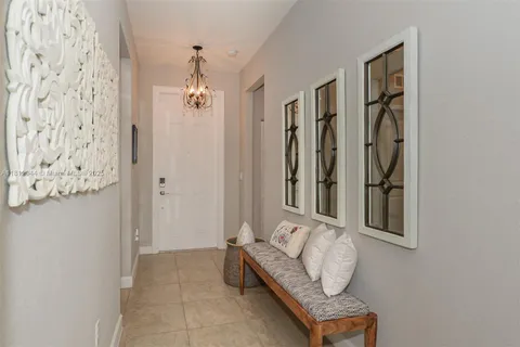 8410 NW Greenbank Cir, Port St. Lucie FL 34987
