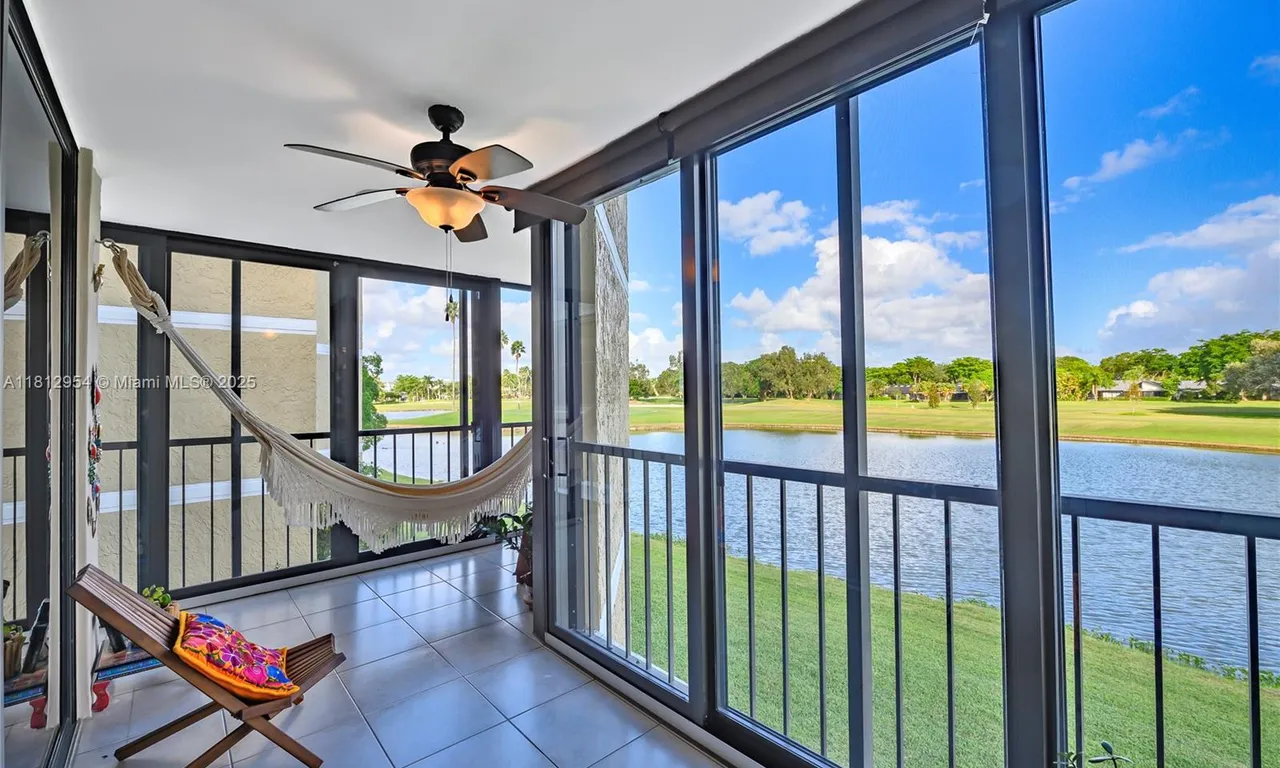 16100 Golf Club Rd # 203, Weston FL 33326
