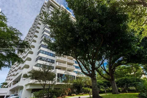 10205 Collins Ave # 401, Bal Harbour FL 33154