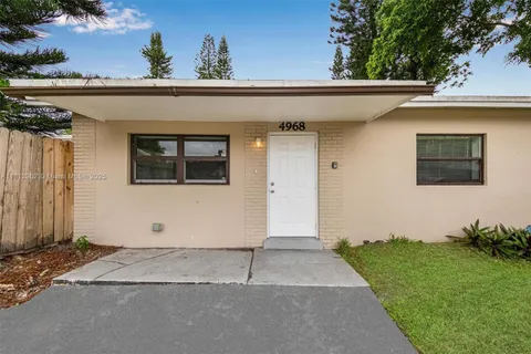 4968 SW 5th St, Margate FL 33068