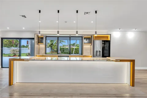 10600 SW 140th St, Miami FL 33176