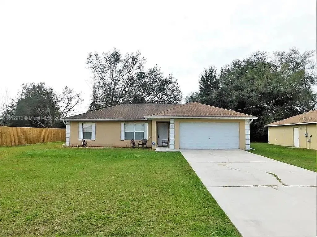 8 Pine Pass Drive, Ocala FL 34472