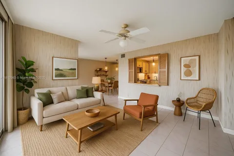 800 Parkview Dr # 729, Hallandale Beach FL 33009