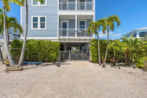 117 La Paloma Rd, Key Largo FL 33037