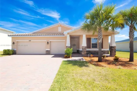 7599 NW Deysbrook Lane, Port St. Lucie FL 34987