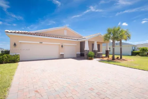 7599 NW Deysbrook Lane, Port St. Lucie FL 34987