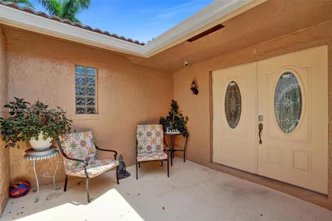 8438 NW 26th Dr, Coral Springs FL 33065