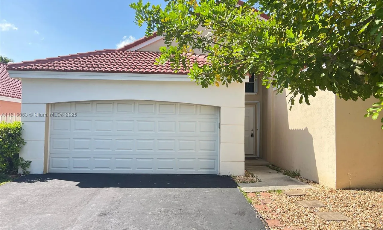 435 Somerset Way, Weston FL 33326