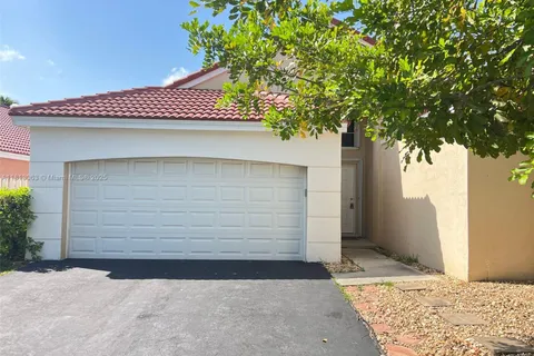 435 Somerset Way, Weston FL 33326