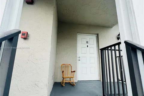 1071 Adams Ave # 1071E, Homestead FL 33034