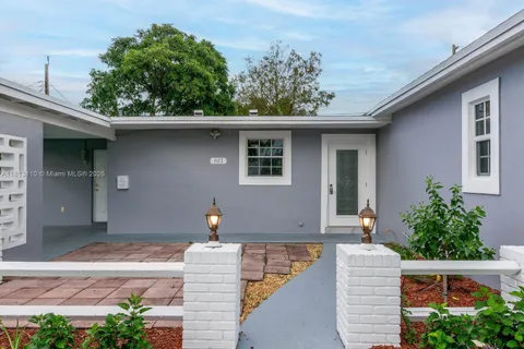 611 SW 64th Way # 0, Pembroke Pines FL 33023