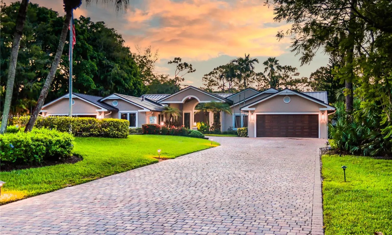 5954 NW 74th Ter, Parkland FL 33067